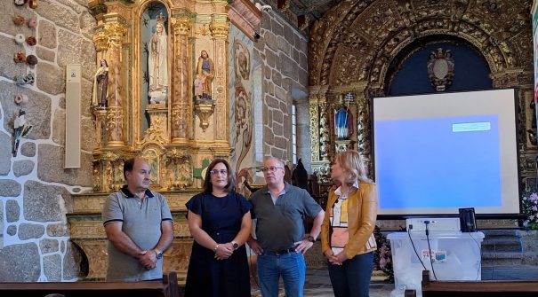 Exposição “Vocalises Sussurradas: Rosários do Mundo Atual” inaugurada na Igreja de Paus