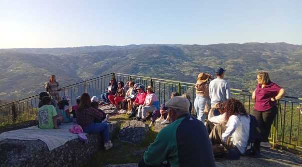 Sessão de contadores de histórias