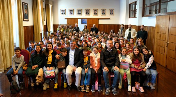 Alunos dos Centros Escolares de Resende visitam Paços do Concelho