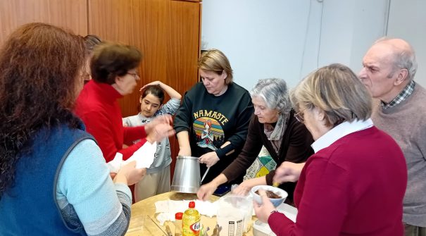 Ateliê de Etnografia dedicado às tradições da Páscoa