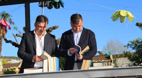 “Livros para Adoção” no Mercadinho da Páscoa