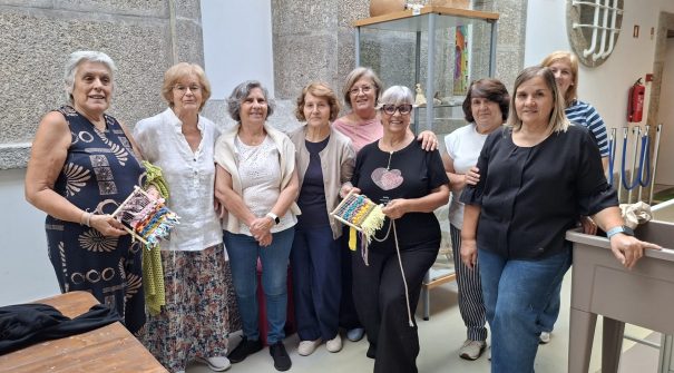 Ateliê ART’Mãos promove a arte da tecelagem no Museu Municipal