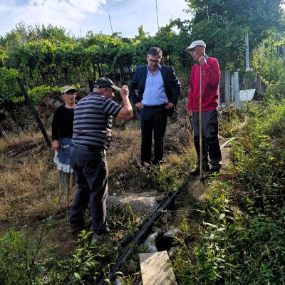 Presidente do Município acompanha obras e intervenções dos serviços municipais no terreno